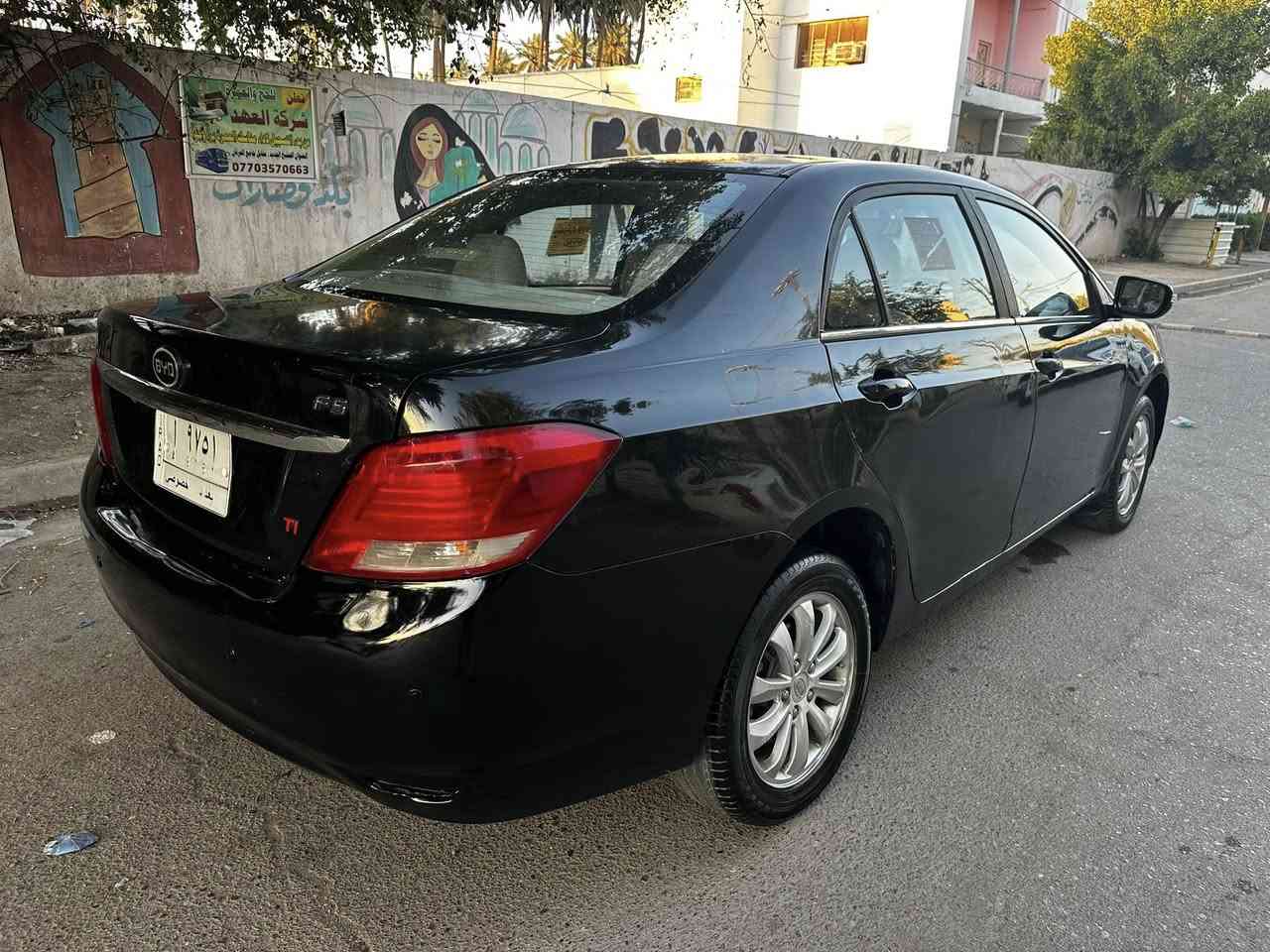 ***********
بي واي دي f5 موديل 2014 محرك كير تيوتا كورلا بيكاجو 1800 المرغوب السعر 60 ورقة  سيارة محرك كير تبريد تدفئة غرفة كله جديد رقم  بغداد مشروع وطني تحويل مباشر سنوية جديدة سيارة بيها صبغ مكانات قليلة بصمة كشنات جلد شاشة كامرة فول تحكم ستيرن حساسات خلفية المكان السيارة  الصليخ ال ٦٠٠ للاستفسار هذة رقمي ***********
