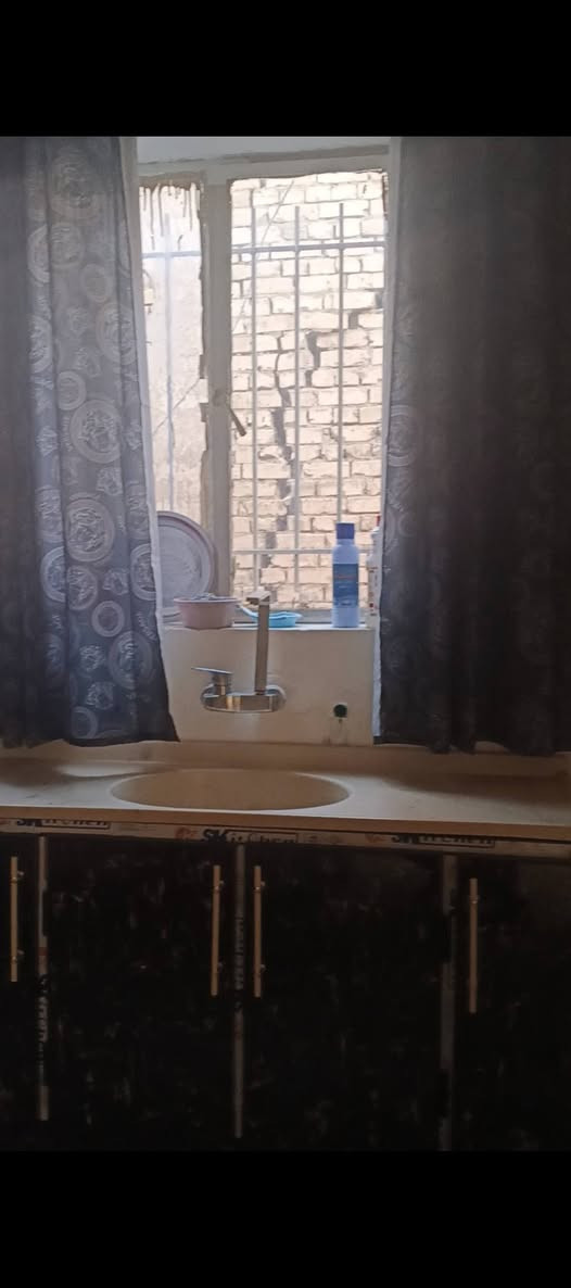 كاونتر وسنك مع ملحق كامل للبيع صار شهر مشتريته جديد بس لان داشيل لغير بيت لمطبخ صغير ميكفي سعره قفل 350 اخذته ب450


**إذا كنت صاحب هذا الإعلان وتريد حذفه لأي سبب، رجاءا أرسل رسالة إلى الدعم الفني**