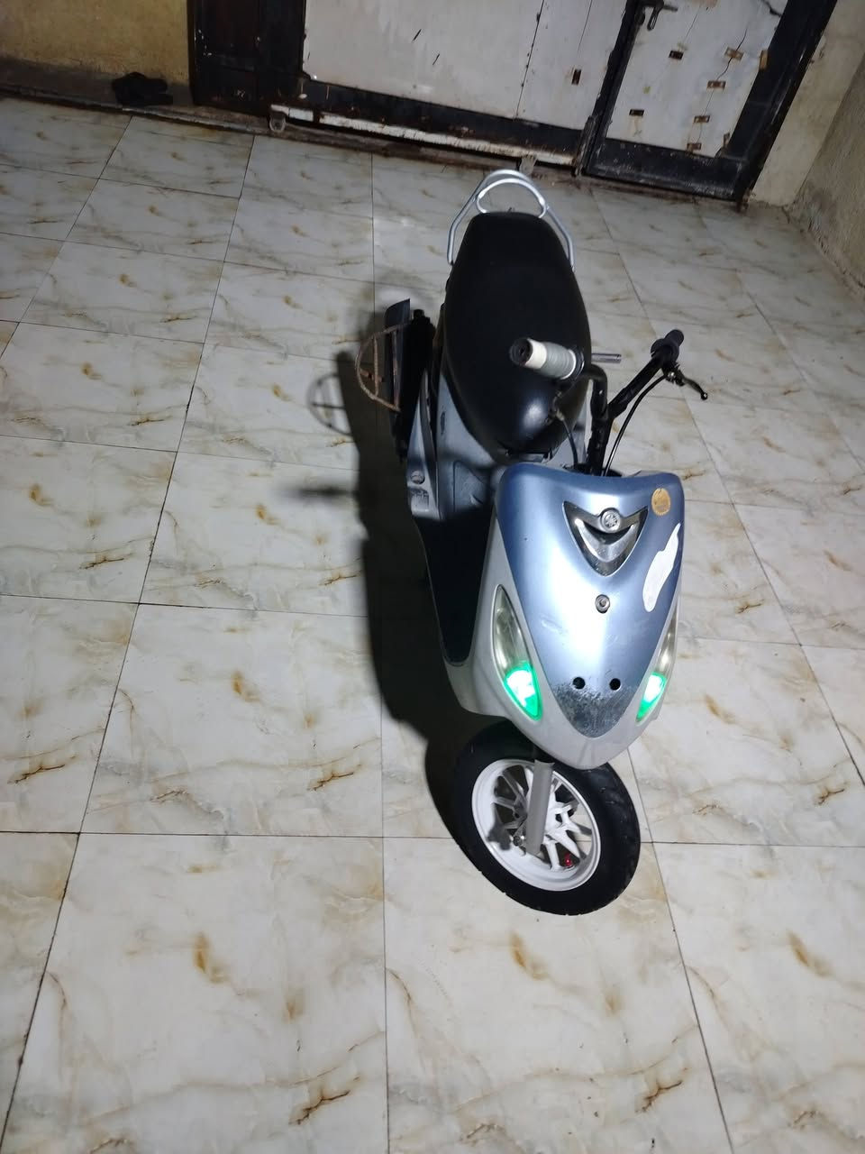 سلام عليكم  ماكس منغولي 55 من الحاويه كلجات رياضي شلع ومعدل تاكل الكاع تجي وشوف تراجه ما عايزه برغي كله كامله غراضه موجودات ملاح ثلج شوفت عينك السعر 625 وبيه مجال حك الجيه دراجه مكفوله من كلشي *********** مو شراي لا تتصل
