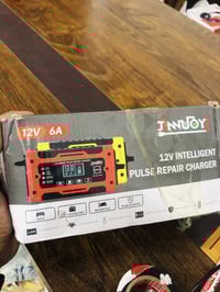 شاحن بطارية • ١٢ فولت • ٦ امبير