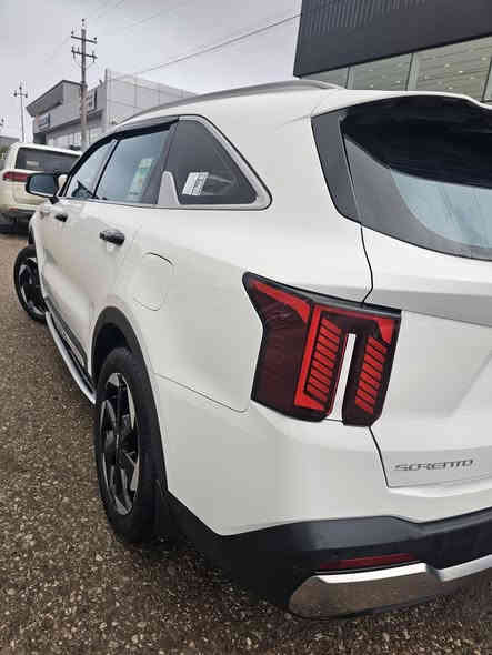 السلام عليكم سورتنو خليجية شركة نم ضمان ٥ سنوات موديل ٢٠٢٤ سياره جديده بمعني الكلمة مكفوله من الصبغ والبارد وشخط والحالوب عدى رصعتين بلبونيد صغيرات جدا ماشيه ٣٢٠٠ الف كم
مواصفات السيارة :

 ٦ سلندر

بانورما

جلد

بصمه

حساس امامي

حساس خلفي

جنطه كهرباء

ويل ١٩

مري شفط

اشاير مري

كشنات كهرباء امامي

كشنات كهرباء خلفي

٧ راكب

تبريد امامي وخلفي

شاحن لاسلكي

كاميرا دواره

شاشه متصل

لايت وكشافات زنون

بك لايت لد

٤ بصمات

تشغيل عن بعد

سايد بريك بصمه

نضام ترحيب عند الاقتراب

اناره محيطيه

تحكمات ستيرن

اريل نفكيشن

درايف مود اربع وضعيات

لد نهاري

مانع انزلاق

تبريد بيانو لمس

سبير منازل

شفتات استيرن

سياره على وضع الشركه بدون اي نقص سيرفس دهن كير ومحرك شركه

رقم اربيل مكاني اربيل تحويل مباشر

*********** كورك ***********اسيا

سعر ( 325 ) $🤑 بيه مجال بسيط
