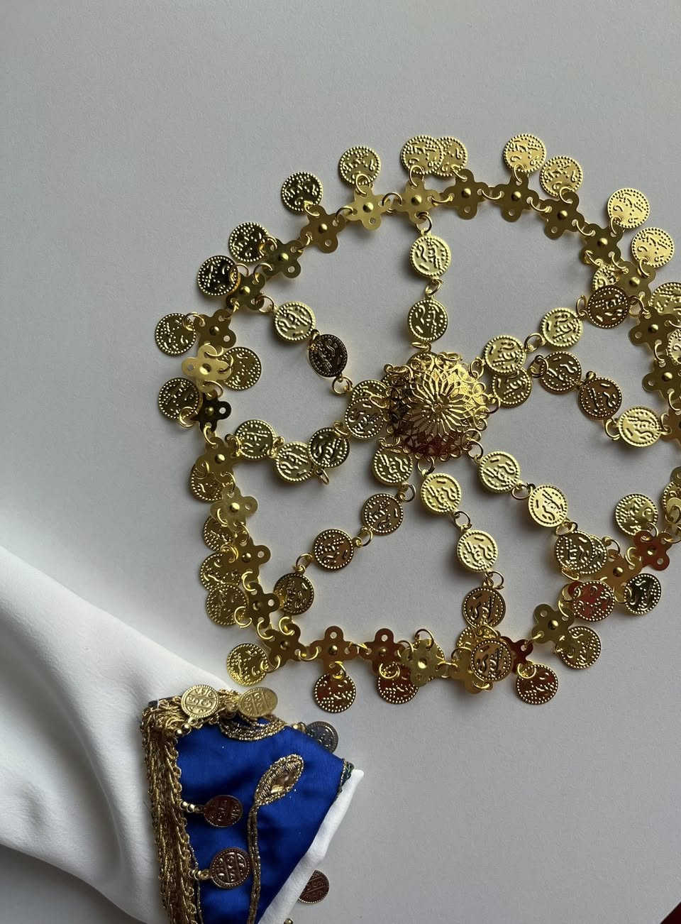 فستان رمضاني للأطفال يجمع بين البراءة والفخامة بلمسة تراثية ساحرة السعر 33 الف شامل اجور التوصيل ✨🌙 إطلالة مثالية لطفلتك في ليالي رمضان، القرقيعان، والتجمعات الرمضانية بروح شرقية أصيلة وأناقة ملكية💙
للحجز واتساب ‭+964 777 554 5881‬


**إذا كنت صاحب هذا الإعلان وتريد حذفه لأي سبب، رجاءا أرسل رسالة إلى الدعم الفني**