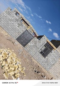 بيتين للبيع واحد هيك ثاني جاهز بس جيب غراضك وتكعد مساحه 200 كل بيت 100...