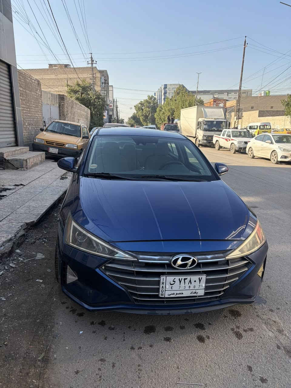 للبيع
للبيع النترا وارد امريكي موديل ٢٠١٩ 
ماشية ٧٠٠٠٠ الف ميل رقم بغداد بأسمي 
وعلى ايدي اني مستوردها 
ضربتها شخوط من الجاملغ اليمين والبابين بدون تبديل بدون ايرباك بدون تبديل اي قطعة 
كير AT رادرات وتحديد مسار وكاميرا وشاشة 
مسويلها صيانة كاملة 
طبعا السيارة معمرة بالامارات ومصبوغة القطع الي بيها الضربة بس للاسف جردت 
الي بيها شنو حاليا 
كاميرا تحديد مسار عاطلة 
والكير البك مرة يأخر ومرات لا 
ابيعها مثل ما هي رايدها ب ١٢ الف $ وبيها مجال للجاد والشراي 
مكاني بغداد حي الشباب او كمب سارة 
رقم الشاصي من ضمن الصور 
***********
