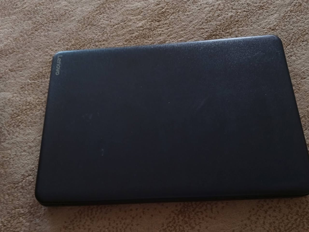 السلام عليكم لابتوب لينوفو المواصفات 512ذاكره خارجيه نضافه 100 كامره وبطاريه تشغيل  6ساعات طبعاً هذا نسخه معدله شاحنه الأصلية السعر 80وبي مجال هذه رقمي *********** فقط واتس اب واكو توصيل لكل المحافضات
