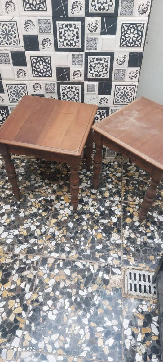 السلام عليكم اغراض بيت للبيع نظافه فول تخم ديؤان11مقعد ميز مكتب عدد 2كاملات طباخ كراسي عدد6طبلات عدد 9وطبلات خشب عدد2كاونتر مرمر قطعه 1بغداد مدينة الصدر ***********
