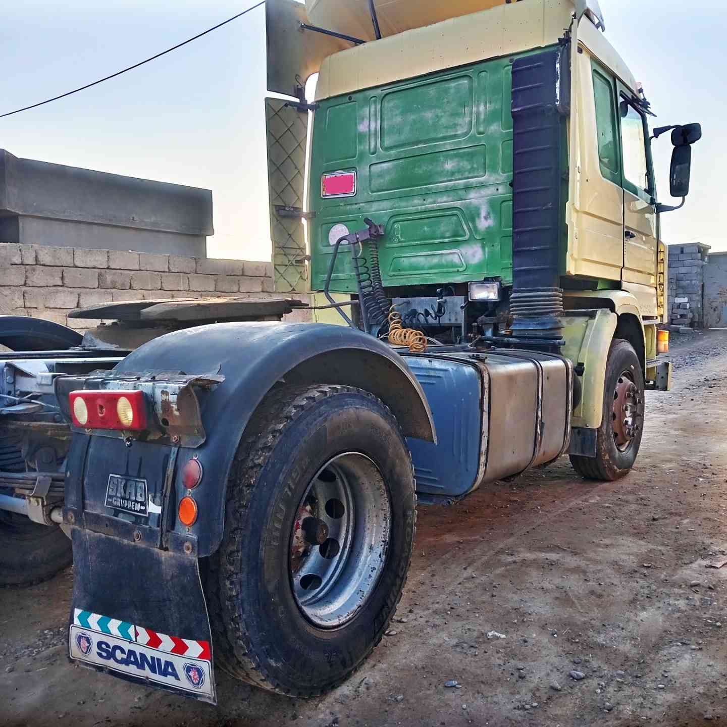 السلام عليكم
للبيع

سكانيا حجم ١٤٣

رقم الماني سنوية بأسمي 

محرك بي خيط بخار

كير اكسل شرط

تايرات جدد

 كهربائيات وضع شركة

المكان صلاح الدين الشرقاط 

للاستفسار : ***********
