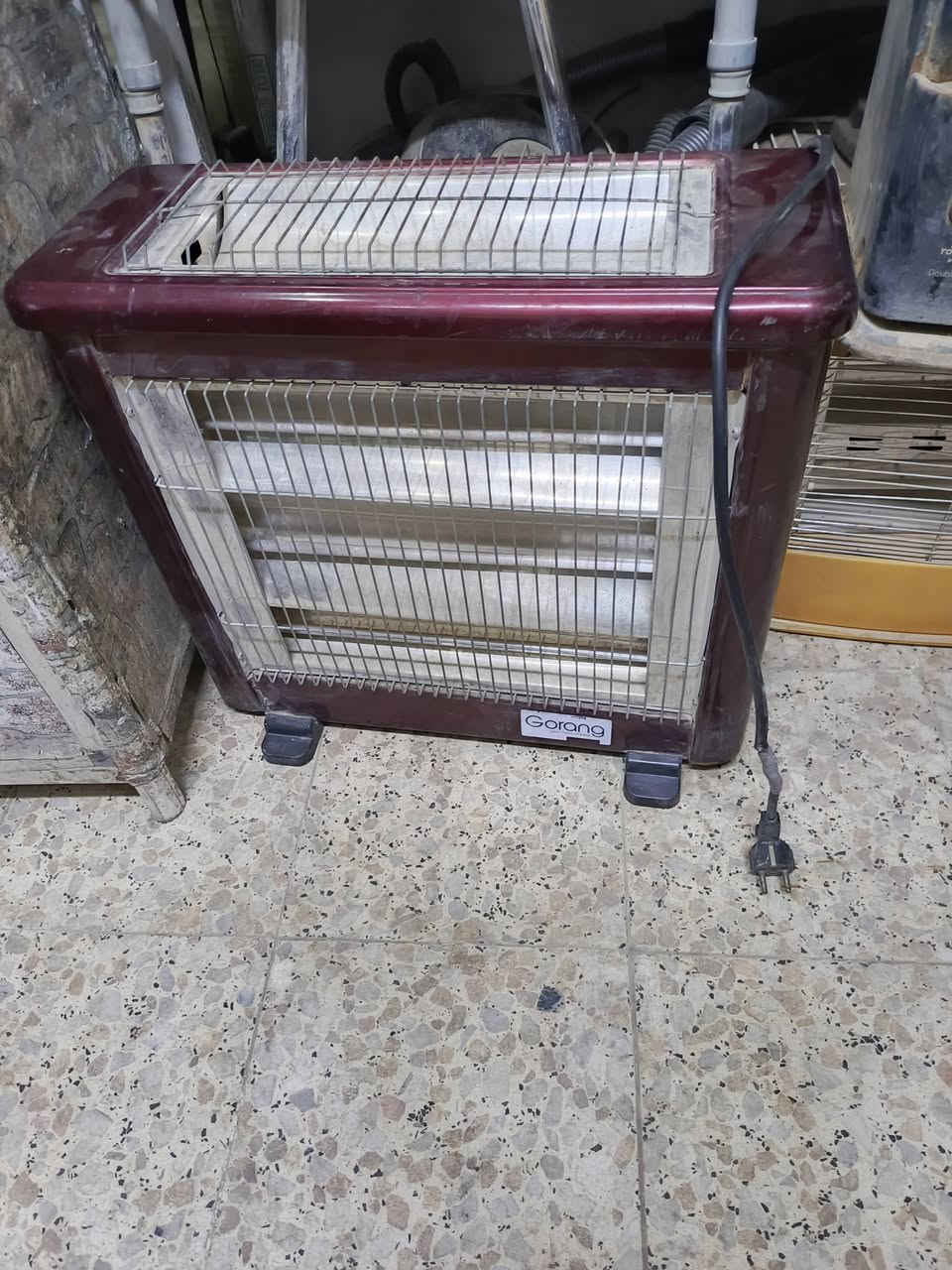 غراض نضيفه للبيع كلمن وسعره ***********
