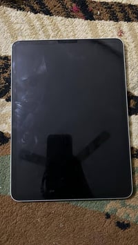 ايباد برو الجيل الثالث 120 فريم ذاكره ١٢٨  بطاريه ٨٦ قطعه نظيفه بشكل م...