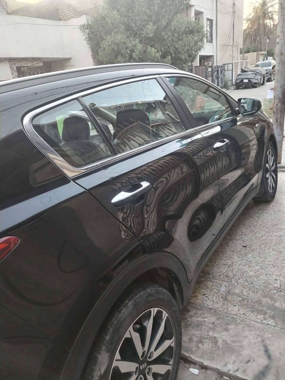 السلام عليكم
سبورتنج موديل 2018 
كامله المواصفات محرك 2400 
اربيل تحكم استيرن 
المكان بغداد الدوره 
السعر 150
رقم الهاتف
***********
