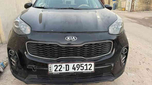 السلام عليكم سيارة كيا سبورتاج أمريكي محرك 2400 جي تي ماشية 74 لايت زينون كامرة خلفية تحكم استيرن تايرات جديد 4 قطع تبريد 6 السعر 142 وبيها مجال الاستفسار الاتصال على هذا الرقم ***********
