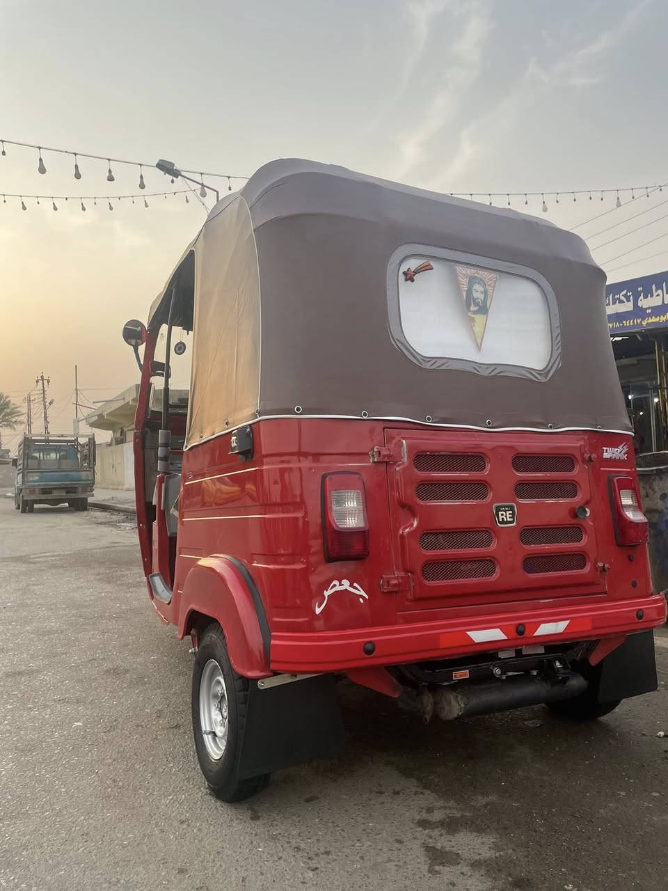 سلام عليكم تكتك 2018 رقم وسنوية تحويل ثاني يوم كفالة فقط معمرة دوس وبيها ملاحظات بسيطة *********** العنوان بغداد الزعفرانية : السعر خاص
