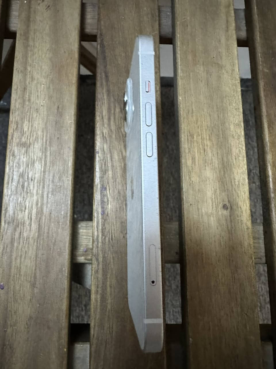 ايفون 13 نسبة البطارية 82% نظيف
الجهاز مبدل شاشه فقط اما البقية كله مكفول البطارية ما مبدله الجهاز بدون ملحقات و شويه اكو شخوط بسيطه بالشاصي بيه مشكله بسيطه دقه الكامره واضحه كلش بس من اسوي زوم شويه تغوش الجهاز  سعره 280 نهايتة قفل قفل
عنواني بغداد الكرادة
***********
