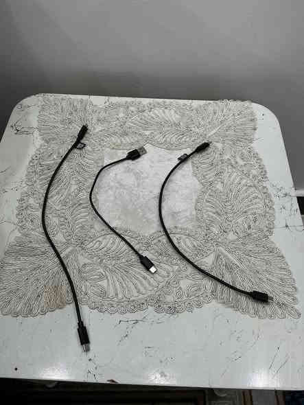 السلام عليكم 
DJI RONIN-SC2
كامل مثل ما موجود بالصوره 
3 كيبل +جنطه 
و الجهاز نظيف سعره 270 الف 
رقمي *********** متوفر واتساب
عنواني ميسان
