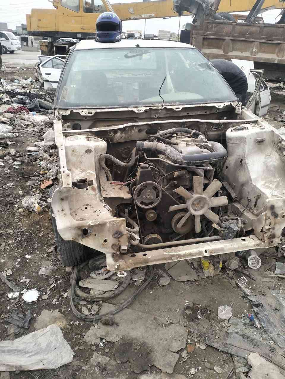 السلام عليكم 
تفصيخ بيجو روى ... شتحتاج ابيعلك 
مكاني بغداد جسر ديالى الجديد بالحي الصناعي 
***********
***********
