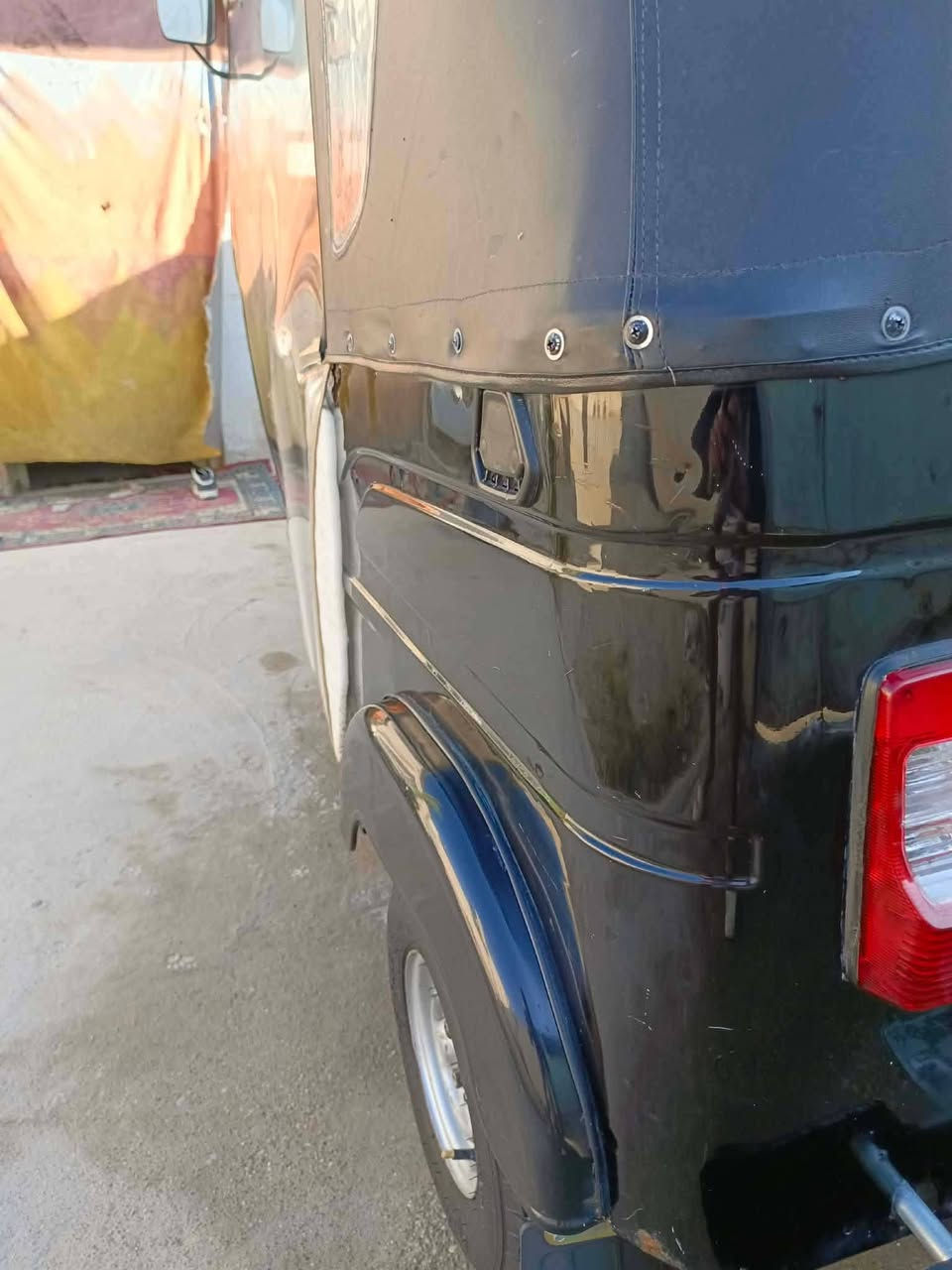 سلام عليكم تكتك 22 
رقم بابل مشروع وطني صاعده هزة لوحات انكليزي 
مكينه بوشة وبستم
معمرة دوس فقط 
السعر8100 وبيها مجال 
‏‪‏‪***********‬‏
مكاني ديالى جديد الشط
