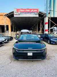 كيا كي فور 4 مديل 2025 امريكي   لون فيلي دواخل عسلي   ماشية 14 فقط  ال...