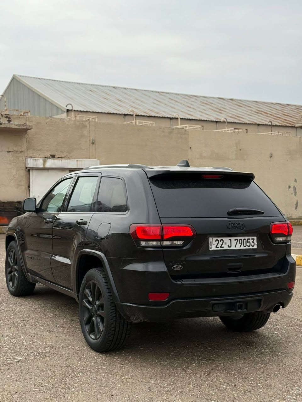 السلام عليكم 
جيب گراند شيروكى موديل : 2020 
السعر :253 ومجال  قليل 
اللوان : اسود 
حجم المحرك : 3.6L (6,سلندر )
 السياره امامى و خلفى كبس بمعنى كلام زيرو 
ملاحظة السيارة : فقط بوند صبغ بدون دواخل راديتر و لايتات بلادى 

كافه الرباگات سليمه 100%✅

المواصفات : فول فول 1/1
فتحه سقف 
‏‎بصمة ابواب
‏‎بصمة تشغيل 
تشغيل عن بعد : Remote Start
‏‎شاشة كبير
هاند بريك بصمة
اوتو هولد :    Auto Hold
اوتو ستارات : Auto Stard 
اوتو ستارات : Auto Stop‎
رادار امامي (تحديد مسار)
‏‎رادار جانبي (نقاط عمياء)
‏‎رادار خلفي (التحذير من الاصطدام)
‏‎حساسات امامي
‏‎حساسات خلفي 
نظام : Eco
نظام : Normal
نظام : Sport
تحكيم ستيرين 
تبريد لمس
تبريد مركزي
لايتات ليد وعدسة زينون 
بكلايتات LED
ويل كروم
وبعد هواية مواصفات…
‏‎تفاصيل اكثر الاتصال علی ارقام التاليه 
اتصل و تدلل 
‏ WhatsApp - Vibir‏‎‏‎‏‎
☎️[***********]

عنوان📍عقره اكر, نينوى
