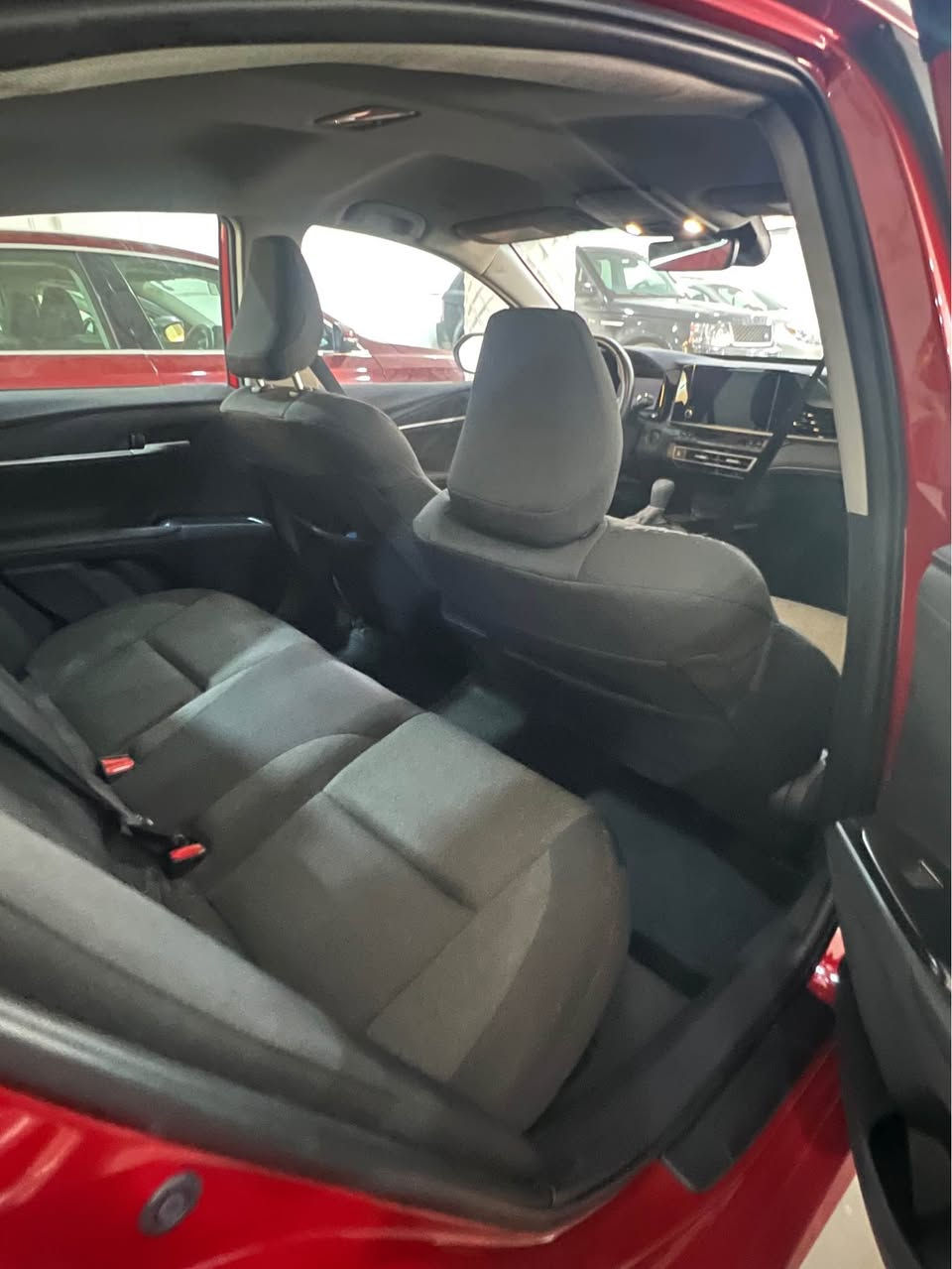 كامري  LE هايبر 
موديل : 2024
السعر : 220 و مجال 
ممشة : 15 الف ميل فقط
صبغ : صبغ دركه و جاماوغ
ايرباكات برده واحد فقط
محرك : 4 سلندر حجم المحرك 2.5
بدون شاصوي و دواخل 
عنوان: دهوك
رقم : *********** دهوك, العراق
