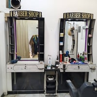 حبايب عندي ميوزه عدد ٢ نضافه فول جرارات  قفل ومفتاح شغالات السعر ٣٠٠ و...