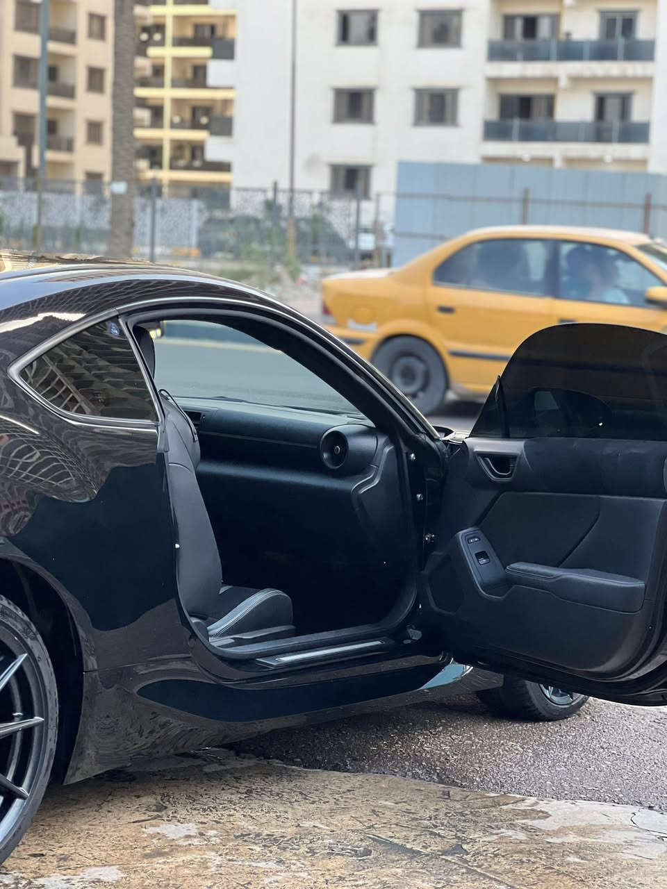 Toyota gr 86

موديل 23السياره فول مواصفات للاخير. بريميوم والسياره جديده جدا ماشيه 24.000الف  السياره حادث جاملغ الامامي نصه صبغ  وكلير شويه بلجاملغ الخلفي على كد شبر والباقي السياره كلها مكفوله    والسياره مضلله  بلسنويه رقم اربيل باسمي  ومصروف  عليها كلش هواي السعر 163مكاني بغداد حي الحرية 

الرقم ***********
