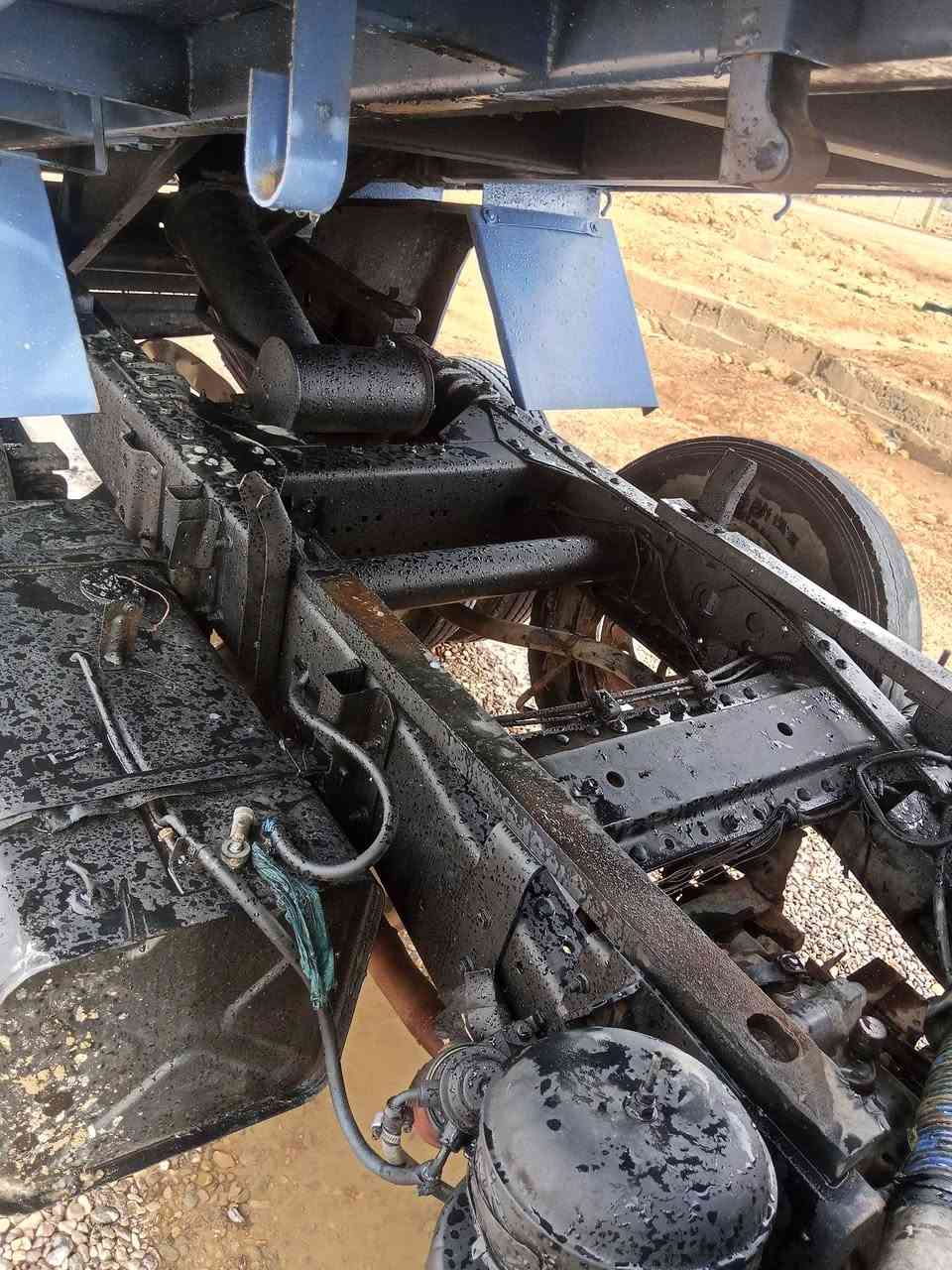 السلام عليكم كنتر نيسان موديل 93 ماكينه 104 يعني 32 تخم تاير زوج باتريات كهربائيات  كلها شغاله المكان ناصريه قضاء رفاعي السعر 55///*********** رقم ذي قار تحويل موجود
