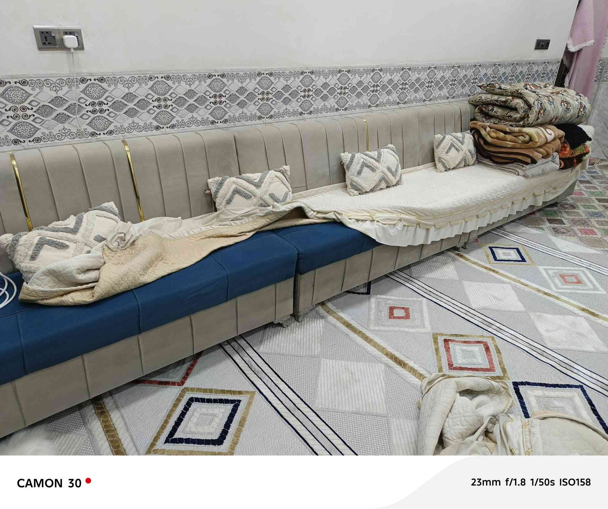 ديوان 11متر نظيف جدا المكان بابل الاتصال ***********
