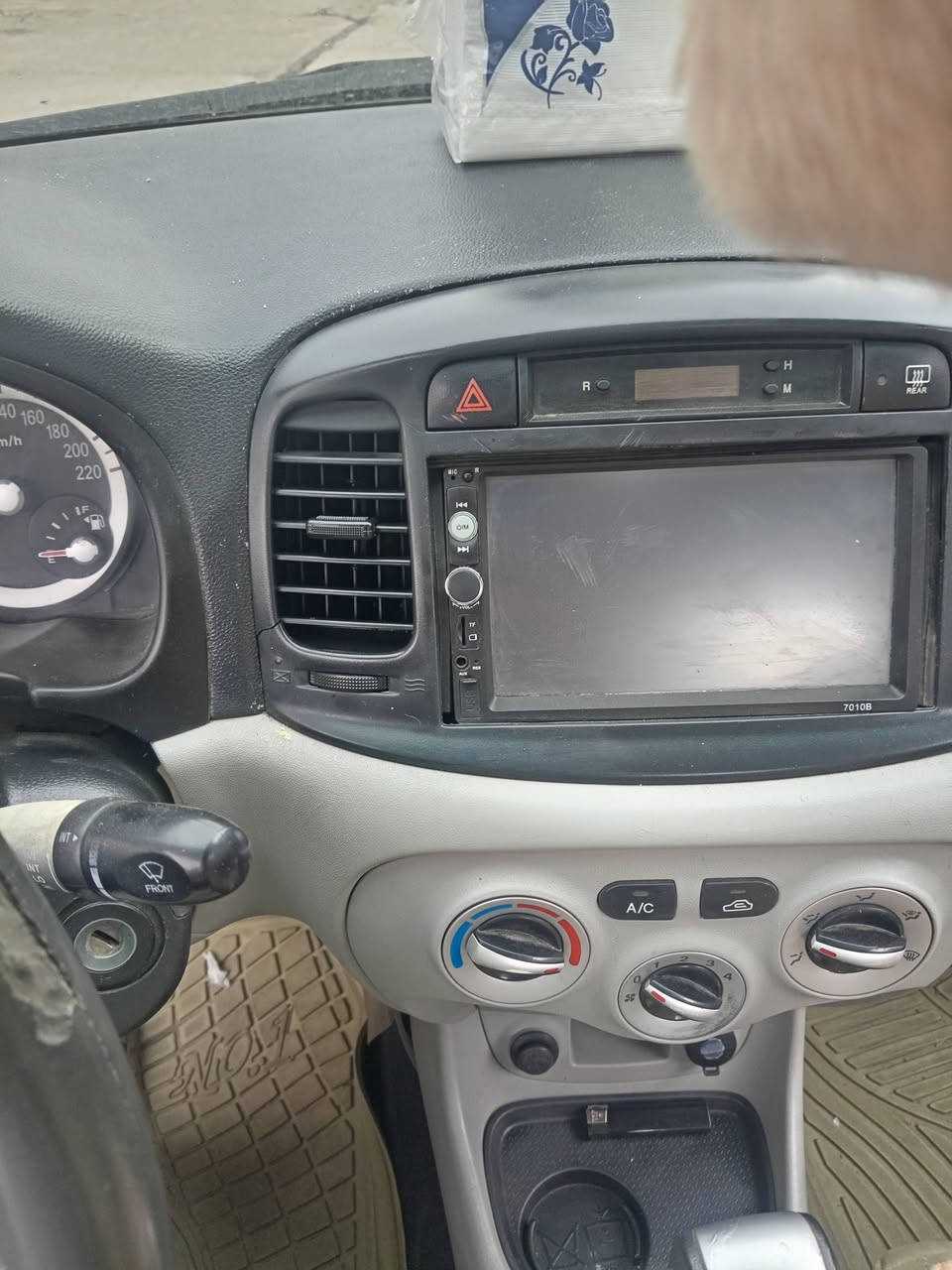 اكسنت 9 للبيع شرط كيرومحرك تدفئه وتبريدكابون بنزين *********** سعر٩١ومجال بسيط
