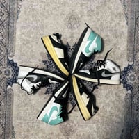 أحذية بالة • مقاسات ٤٠-٤٢ • توصيل مجاني باب الزبير