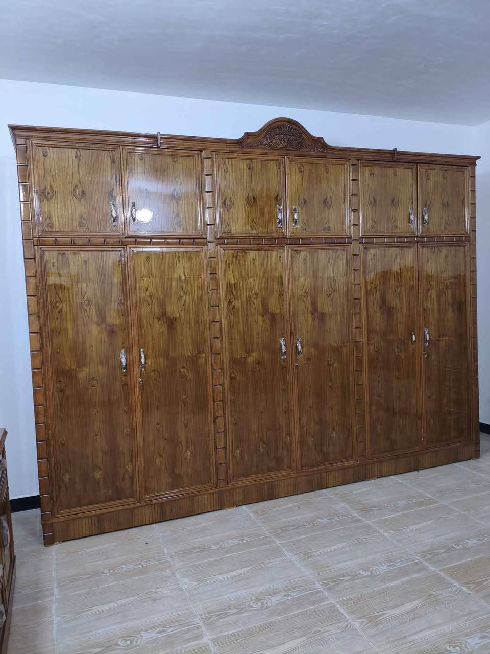 سلام عليكم 
غرفه نوم مستعمل صاج عراقي 5ملم خارج 
داخل 4 ملم ظهر جرجوبه براغي دنك زان مصري حاميل زان مصري 
غرفه ثكيل وحاز مرتبه صاج بل داخل وخارج 
غرفه نظافه 100% اخت جديده اي ضرر أو أي شخط مابيه 

مكان بغداد حي الاعلام شارع قطر الندى 
*********** بغداد, العراق
