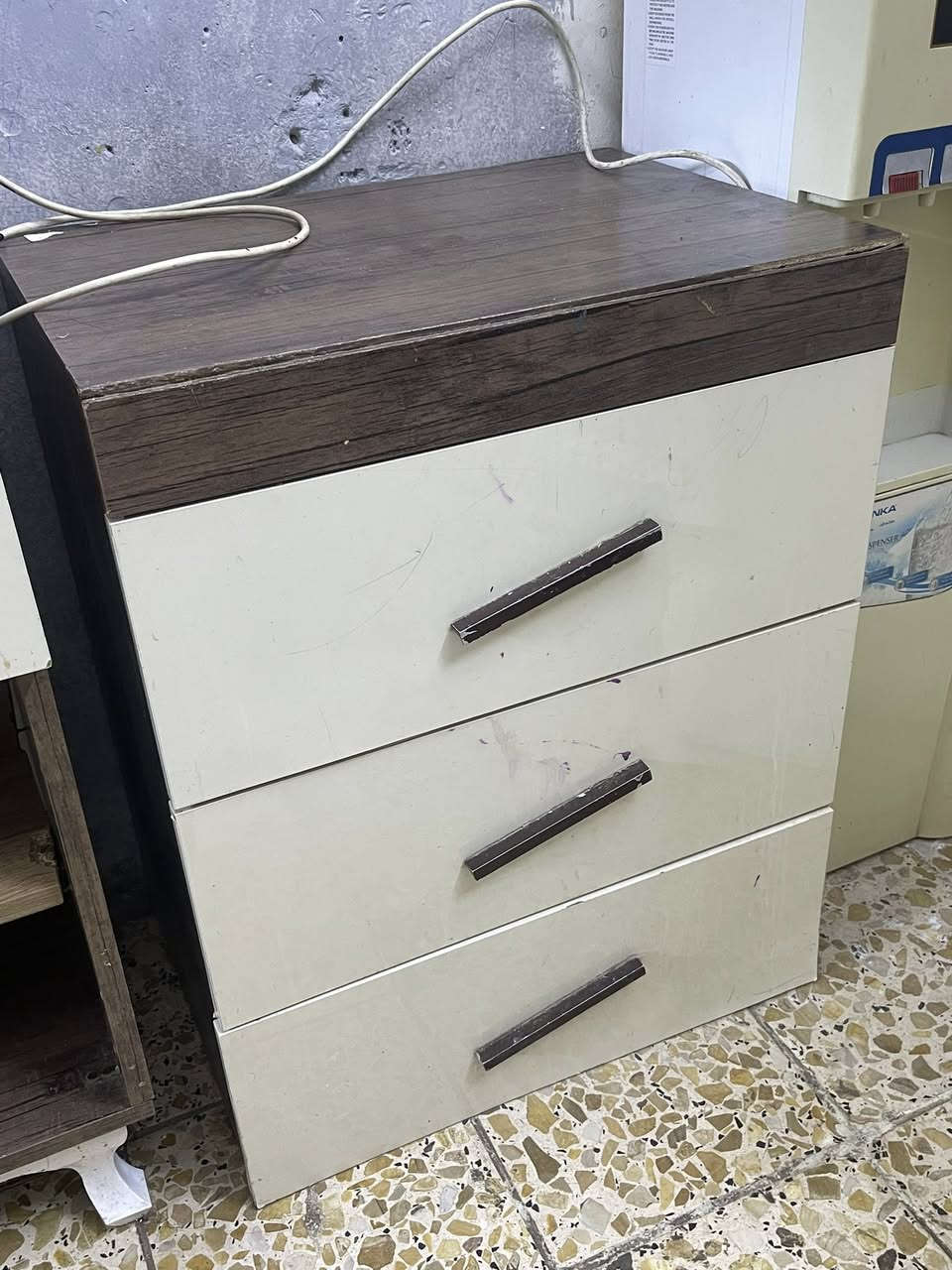 غرفة ٦ قطع للبيع سعرها ٢٥٠ مكانها مدينة الصدر الفلاح ماعندي توصيل


**إذا كنت صاحب هذا الإعلان وتريد حذفه لأي سبب، رجاءا أرسل رسالة إلى الدعم الفني**