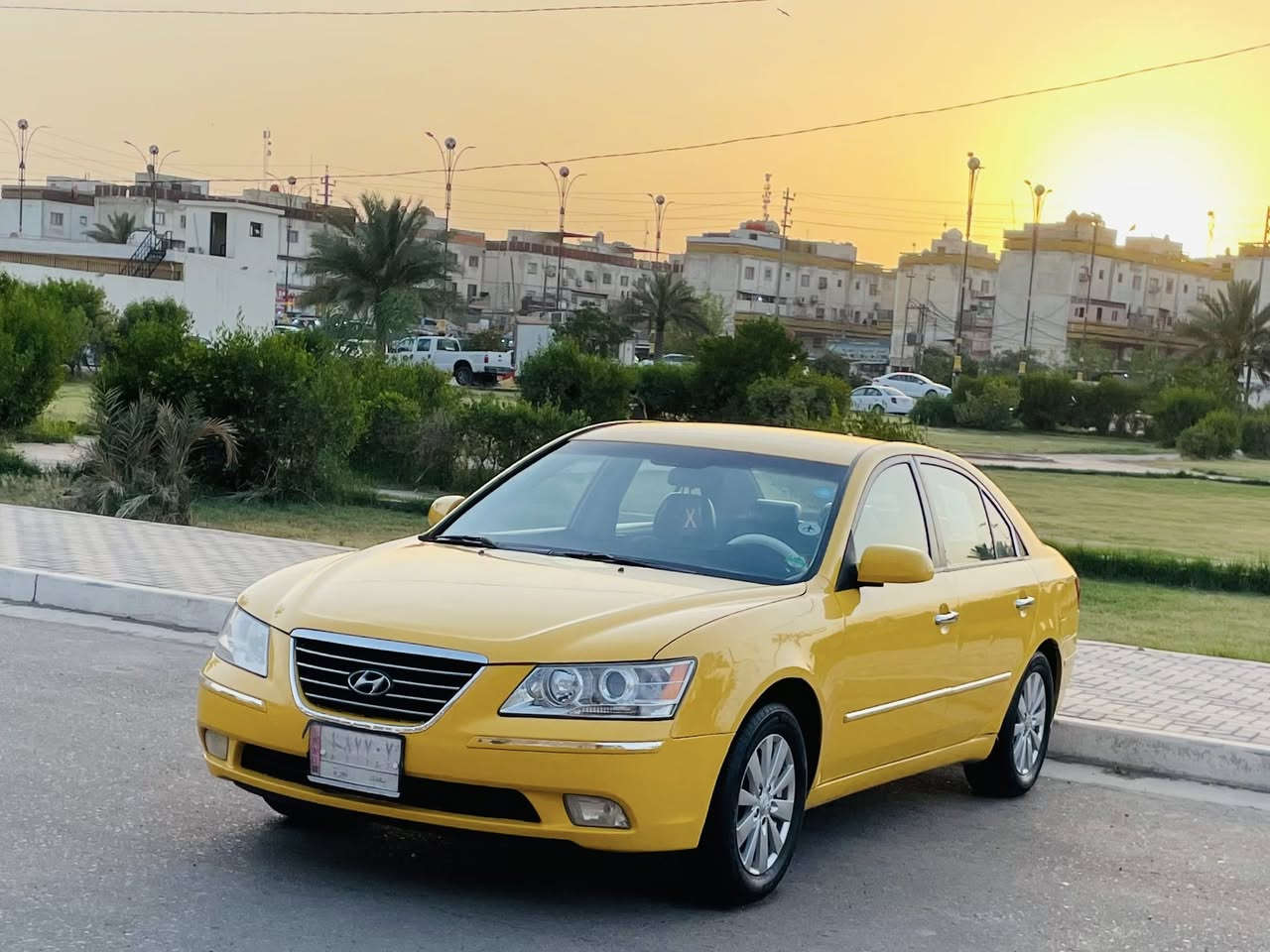 سلام عليكم سوناتا موديل 2010 وارد امريكي حادث باب بدون دواخل فقط ولباقي مكفولة كفالة عامة اليبل وآحد سيارة جديدة وجاهزة من كلشي تبريد ثلج حدادية تخم تاير كير ومكينة دوش مامفتوحات مكفولات سنوية الغاية 2028 هيه غرامات مصفره خط كربلاء بغداد سيارة شرط احله من صور السعر 110  الأستفسار علا رقم *********** مكان سيارة كربلاء

