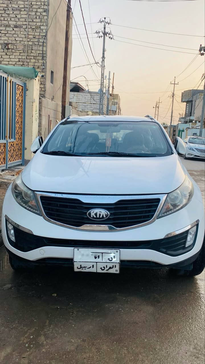 🚘 كيا سبورتج 2013 للبيع 🚘
▪️ اللون: أبيض

▪️ التسجيل: أربيل (سنوية نافذة من 2023)

▪️ المالك موجود ووكالة أصلية

▪️ الممشى: 233 ألف كم

✅ مكينة وكير وتبريد على الشرط

✅ السيارة بحالة ممتازة جداً ولا يوجد فيها أي نقص

✅ شاشة + كاميرا + إشارات بالمرايا + تحكم 

✅ كشنات جلد، دواخل سوداء مطعمة بالبرتقالي بشكل مميز

✅ تخم تايرات جيد

✅ تبريد بارد جداً

السيارة نظيفة وجاهزة للاستخدام، والفحص بأي مكان ترغب به.

💰 السعر خاص  📞 للاستفسار  على الخاص أو الاتصال.

***********
