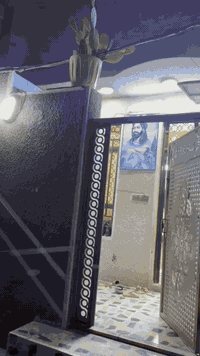 عروض حازم العمشاني للعقار للبيع
نص قطعه نضيفه جدا مكان مدينة الصدر قطاع 38اول باب على الساحه طابق ونص يتكون من ستقبال وصاله وغرفه نوم
ومطبخ ومنور وفوك غرفه نوم وصطح شتايكر  فارغة حالين 
سعر 95 وبيه مجال رقم الهاتف ***********
