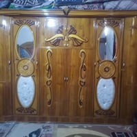 غرفه نضيفه السعر ٩٠٠ قابل للتفاوض للأستفسار مكان النهروان فلكه السياحي...