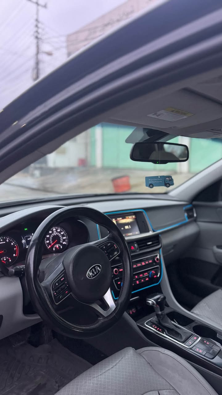 اوبتيما 2016 فول مواصفات 
بانوراما كشنات جلد فول 
بيها نص بونيد صبخ بدون دواخل بدون ارباك 
گير محرك بشرط تحويل وكاله بشرط 
تايرات جديد 
سعر 123$ 
مكاني دهوك 
رقم موبايل *********** زاخو, دهوك
