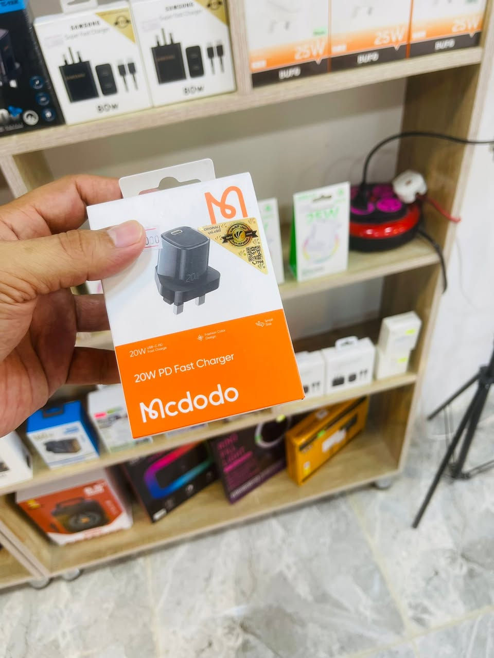 السلأم عليكم
توفر لدينا شاحنه كامله ورأس شحن أصلي 🔌🔌
🔥🔥20W - 35W - 45W - 60W - 80W 
أصلي وضمان يعني تعطل تستبدل 🔥🔥
الأنبار /عنه شارع الحضره مجاور معجنات السرمد
Mobily-Centr📱📱توصيل داخل عنه مجانا


**إذا كنت صاحب هذا الإعلان وتريد حذفه لأي سبب، رجاءا أرسل رسالة إلى الدعم الفني**