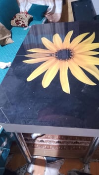 ميز طعام • ٤٠