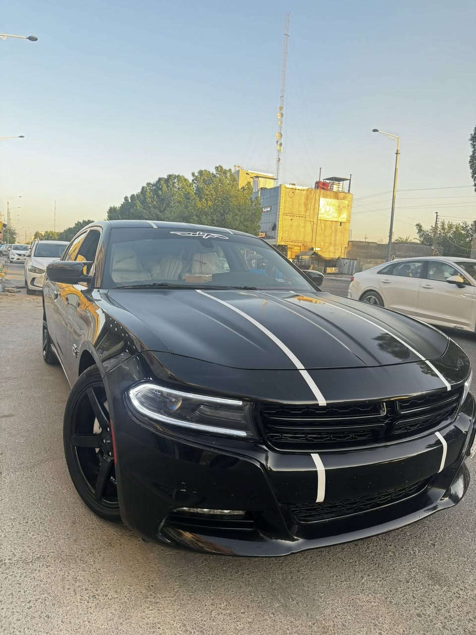 السلام عليكم
جارجر مديل 2018 هيمي RT 5700 الحادث موضح بلصور اوبيه بارد بلباب خلف السايق ماشيه 130 الف كير مكينه كفاله مامفتوح بلكات ريسنك تخم تاير ويل جديد رقم بصره الجديد  بأسمي السعر 200 اوبيه مجال اتصل 
***********
