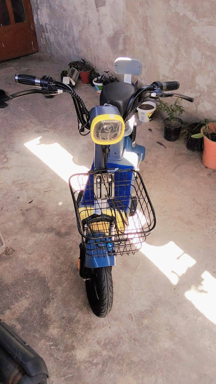 دراجه شحن للبيع الدراجه خير من الله بريك خلفي جديد النقص كشن خلفي الشاحنه جديده  السله شويه تعبانه سعر 275مكاني الزعفرانية شارع مجمع الطاقه ***********
