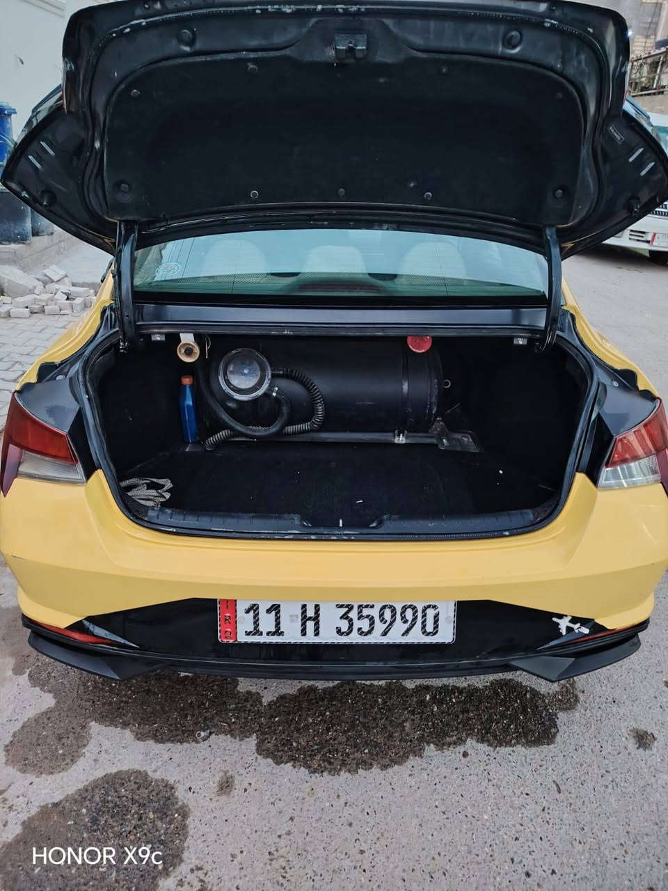 سلام عليكم النترة للبيع فقط 
موديل 2021
حداديه زينه
تخم تاير 
لايت زنون
منضومه غاز
حادثه بنيد مبدل
ماشيه 127
السعر 135 بيهه مجال
***********
