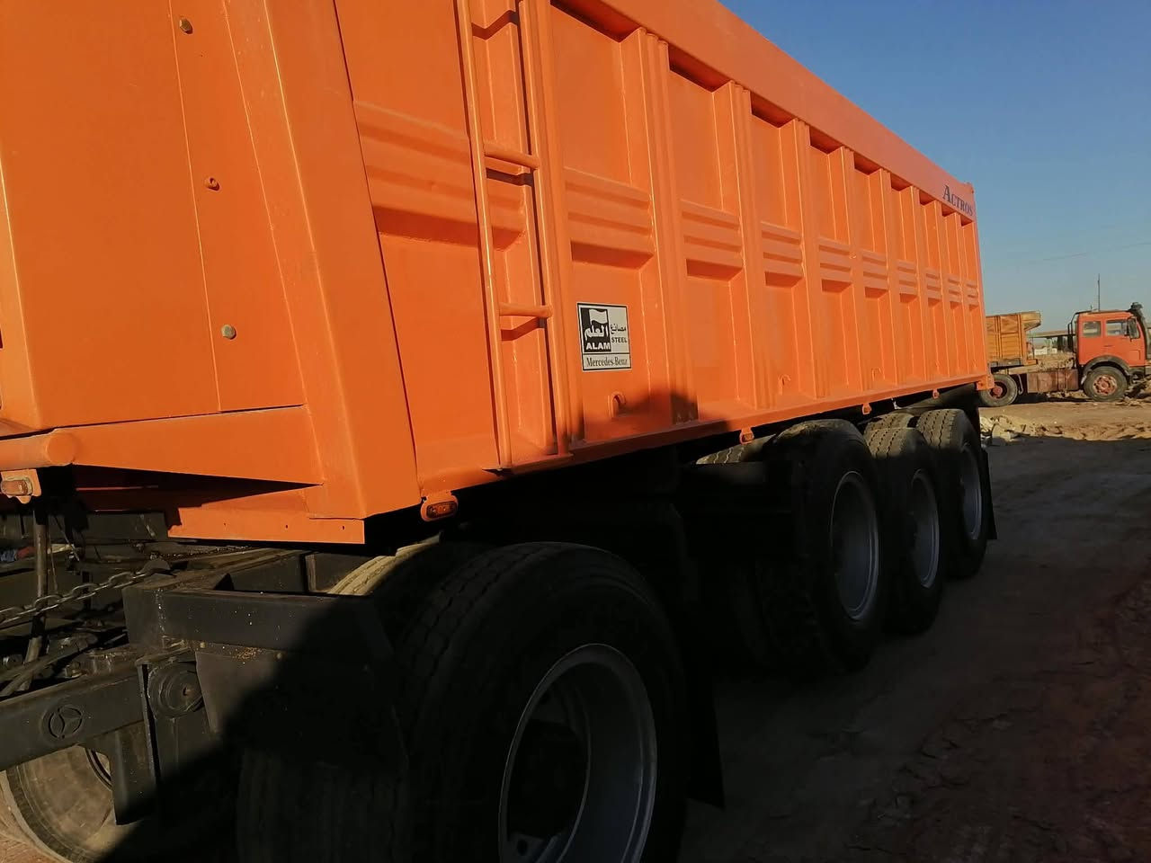 البيع مقطوره طول ٧ شاصي ١٤ دناكير سرابس البي لعاب مقطوره مكفوله وجاهزه الاستفسار ***********
