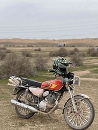 أيراني ٢٥ محرك ١٥٠ ماشيه ١٥٠٠ بعدها جديده  سعر ٨٠٠ وبيه مجال 077109374...