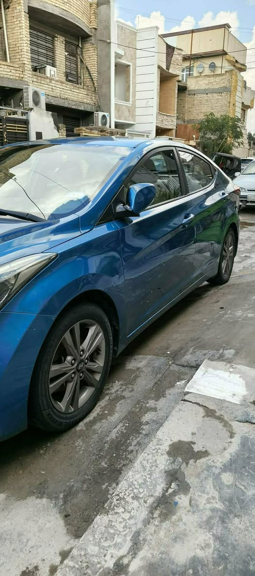 النترا خليجي ٢٠١٥ 
لونهه ازرق بترولي وهذا اللون بالخليجي نادر
تبريد قطعتين
تبريد ثلج
محرك ١٦٠٠ دوش ناعمه
مري شفط + اشاير بالمري
تحكم ستيرن جهتين
ويل كب مالتهه البلادي 
استخدام زيوت اصليه+ ماء راديتر اصلي يعني السيارة محافظ عليهه نظيفه
كهربائيات بلاديه شركة ماكو اجطل

بيهه نص جاملغ الامامي الايمن مصبوغ نصه مو كله بدون دواخل وبارد بسيط وتكحيل بسيط جداً 
السعر (١١٨) وبيهه مجال للشراي.
شراي حياك الله المو شراي يكتب ياللّه
رقم بغداد بأسمي عنوان بغداد
و بالعافيه على الياخذهه 
التواصل على الخاص


**إذا كنت صاحب هذا الإعلان وتريد حذفه لأي سبب، رجاءا أرسل رسالة إلى الدعم الفني**
