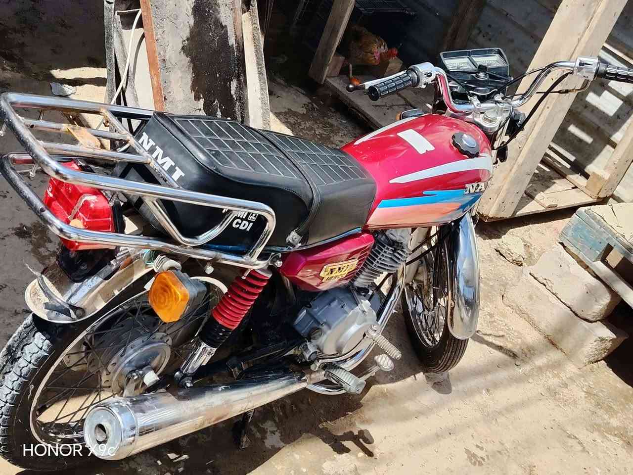 سلام عليكم من رخصت مدير الكروب
دراجة لبيع موديل2020 وراق صولية كرر صولية وكيل عارضي مكينة مفتوحة بس نضيفة دراجة ناعمة *********** مكال الحولي سعر 700 بيهة مجال لشراي
