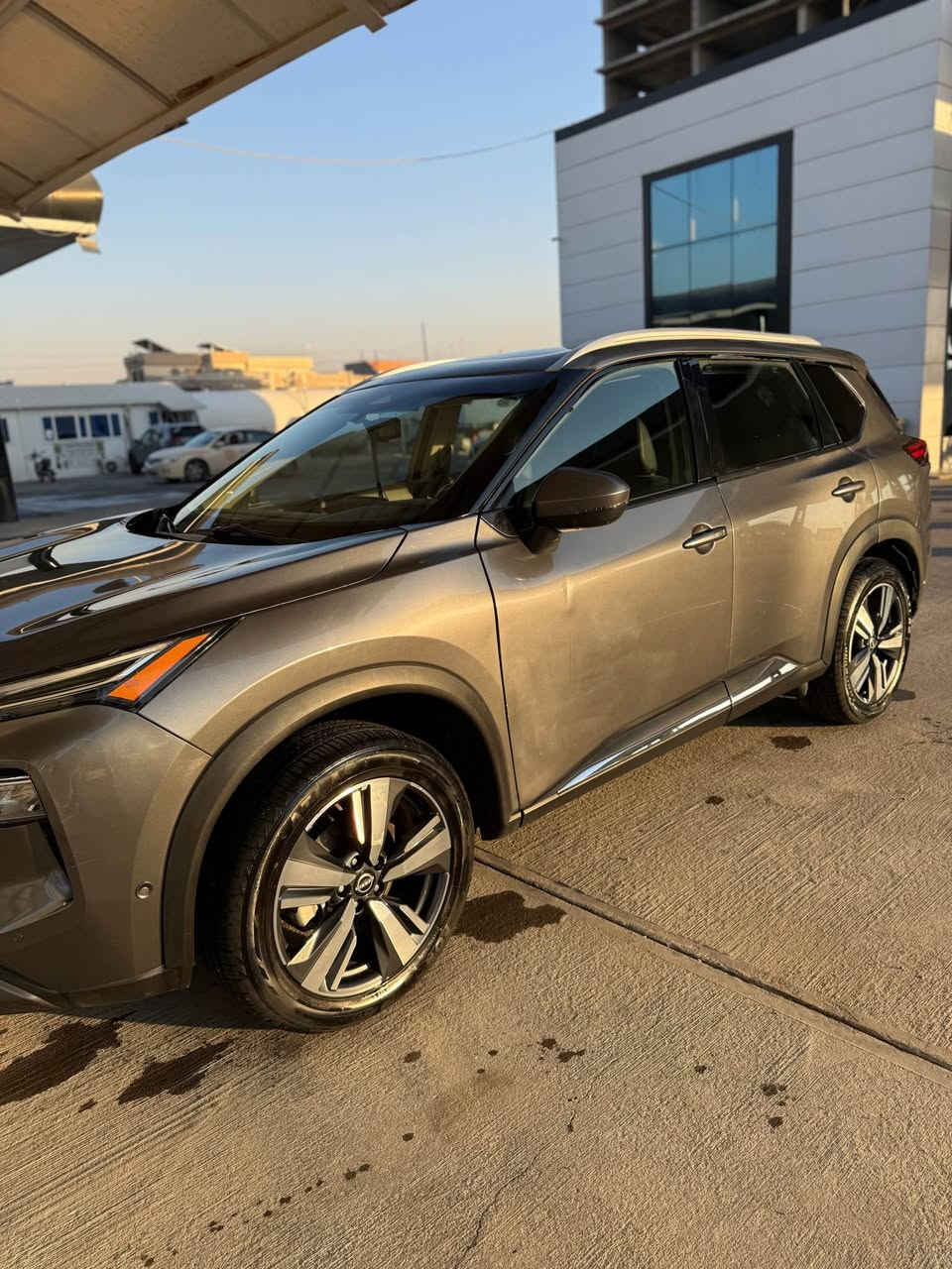 نيسان روج 2023 SL AWD 
محرك 3 سلندر 1.5T
سيارة صبغ عام بجم و خلف كبس ايرباك فقي البردات طاك بشرط كير و محرك انطيك ياه 
بشر التحويل او الوكالة انطيك ياه 
سعره 126 ورقه قفله عليه غرامه 6 ورقات صافي 120 ورقه هذا رقم الشاصي
5n1bt3cb7pc787449
ملاحظة السيارة اثناء الترقيم مسوين له پنته من كورمرك

نيسان روج 2023 SL AWD
مكينه 3 بستن 1.5 تيربو
سياره كه بوياغ عامه بيش و بشتي كبسه ايرباك تنها شانه كان ته قيه به شرتي كير و ميكنه ده فروشم 
نرخي 126 ورقه قفلي تي 6 ورقه غرامه ي له سه ر صافي 120 
رقم شاصي 5n1bt3cb7pc787449

تيبيني سياره كه پنته كرايه بو زانياري أربيل, العراق


**إذا كنت صاحب هذا الإعلان وتريد حذفه لأي سبب، رجاءا أرسل رسالة إلى الدعم الفني**