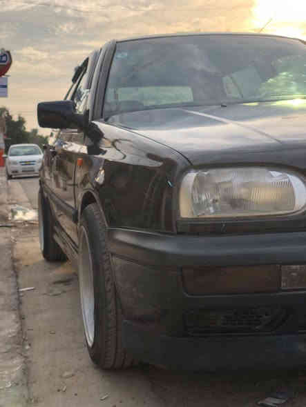 السلام عليكم 
كولف موديل ١٩٩٢
مصبوغه حزام للجماليه 
فتحه جام كهرباء 
كير مكينه مكفولات لا تنقيص ولا تبخير 
سياره جاهزه سعر ٤٩ و بيها مجال 
رقم جديد هزه جديده سنويه بسمي 
مكان السياره بغداد قرب تقاطع درويش 
للاتصال علر هذا الرقم 
***********
