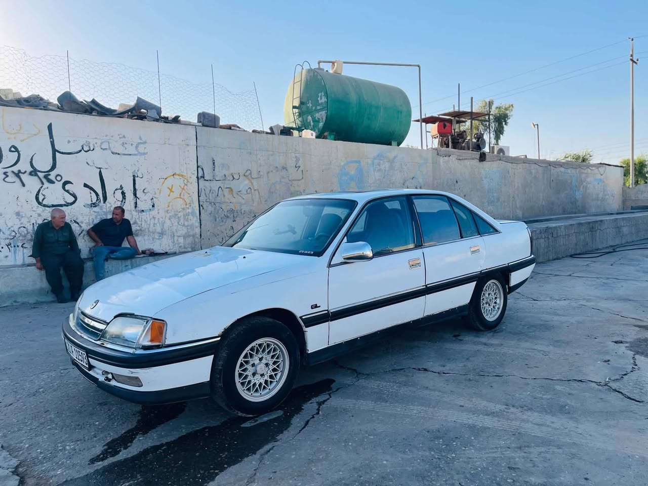 السلام عليكم
السيارة للبيع
الموديل: 1991
ناقل الحركة: عادي
القير والمحرك: بشرط
المحرك: 2.0
السيارة لا يوجد فيها أي نقص أو عطل.
الإطارات LUK مركبة عليها.
السنوية مجددة لغاية 2028.
السيارة باسمنا.
تم تبديل جميع الفلاتر.
الدهان وكالة ولا يوجد بها صبغ.
تحتوي على كارت بنزين (دوز).
السيارة استعمال بيت ومحافظ عليها.
💰 السعر: 42
📍 الموقع: كلار
📞 للاستفسار: ***********
