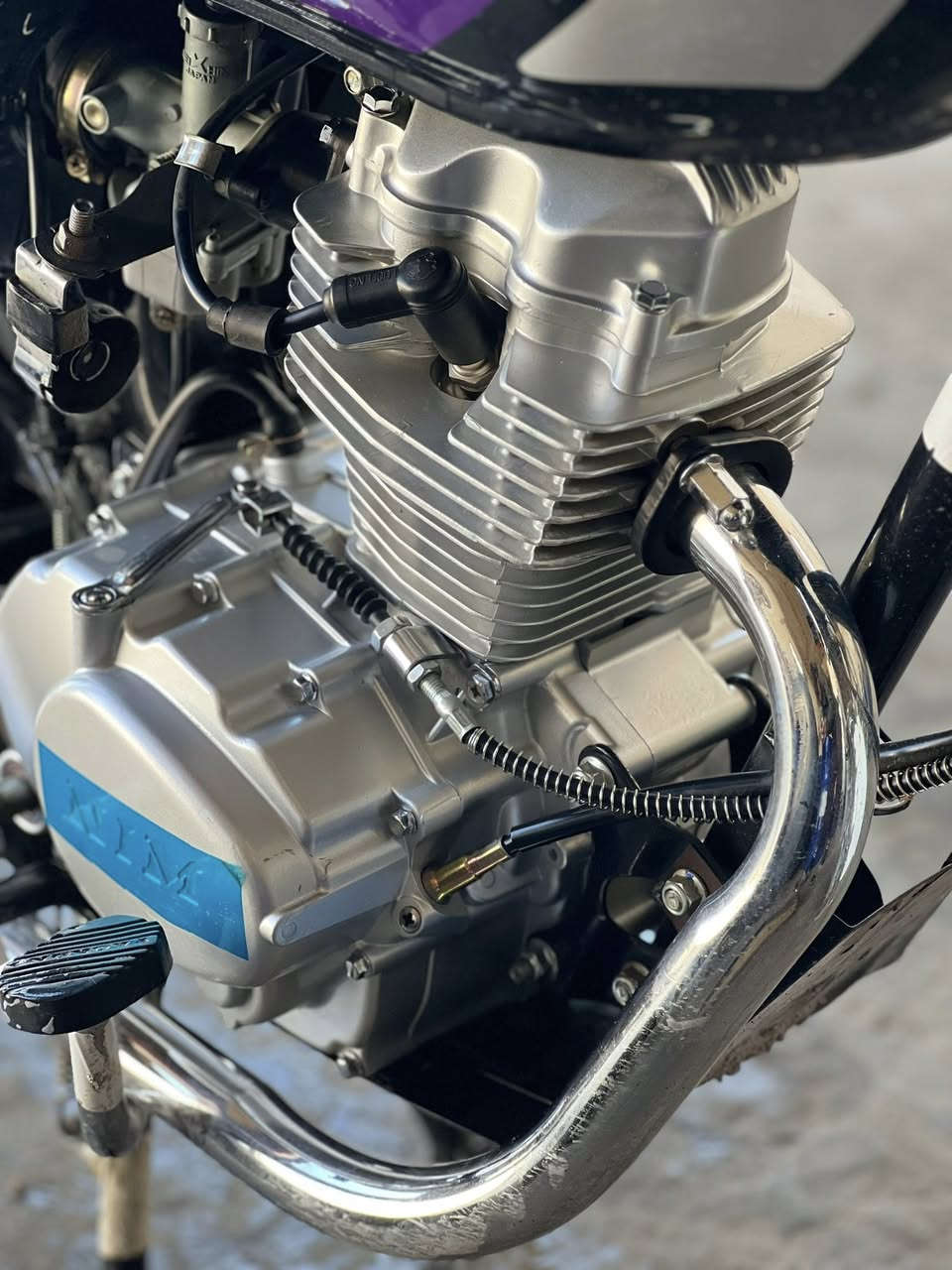 السلام عليكم شباب مكينه أربعه كير للبيع المكينه بعدها بل جيس فول نعومه وشلعه نوع المكينه نامه متياز التواصل خاص أو عل رقم ***********
