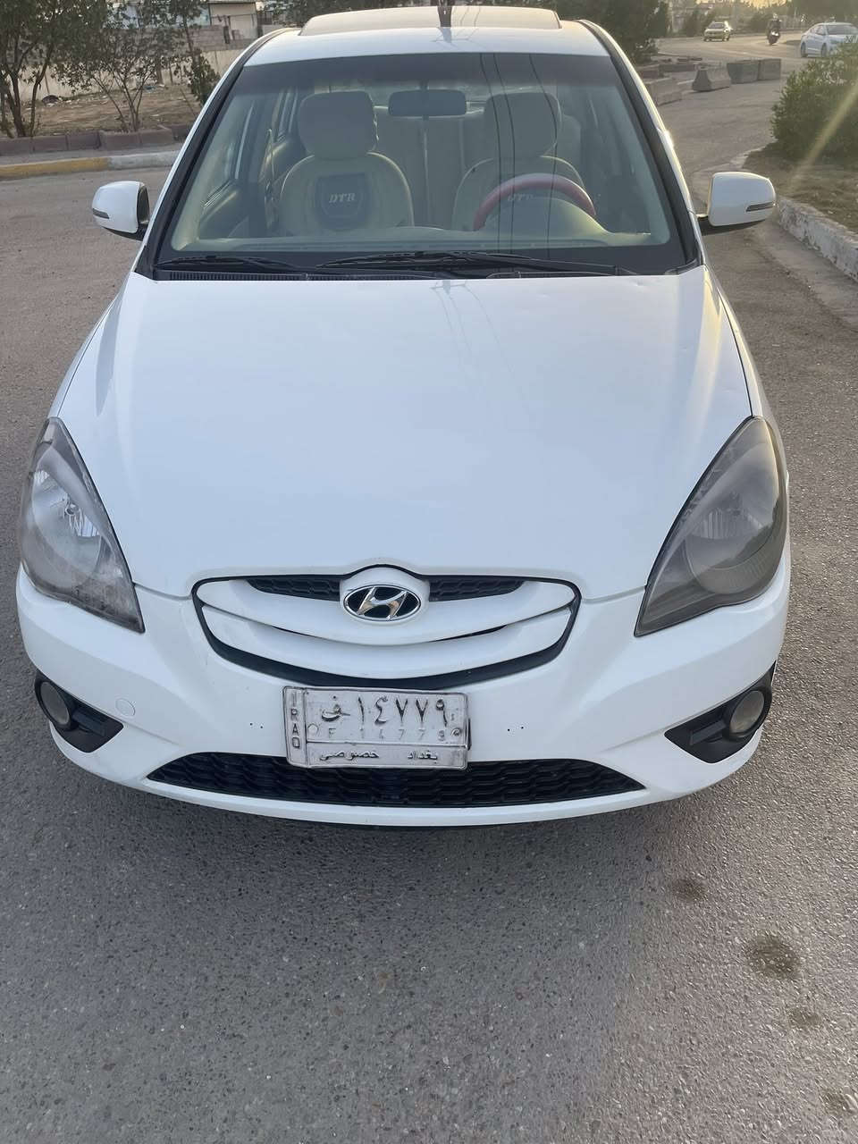 اكسنت 2011 خليجي بيه صبغ جاملغ خلفي وحافه الباب محرك 1600 وشاشه وكامره فتحه و4 جام كهرباء وتخم تاير جديد ودوشمه جديده وكير ومكينه وصدر وتبريد شغال مكاني بغداد الدوره( ***********/***********) والسعر (87) وبيه مجال للشراي يدلل
